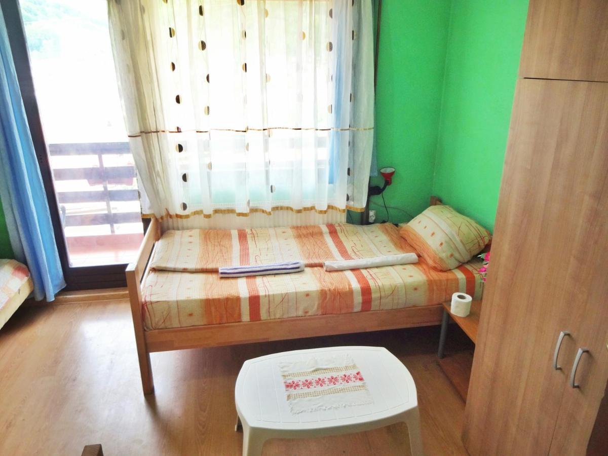Virmal Hotel Фоча Екстериор снимка