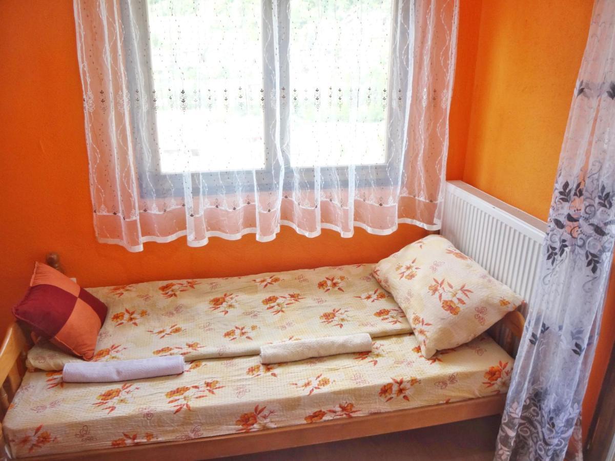 Virmal Hotel Фоча Екстериор снимка