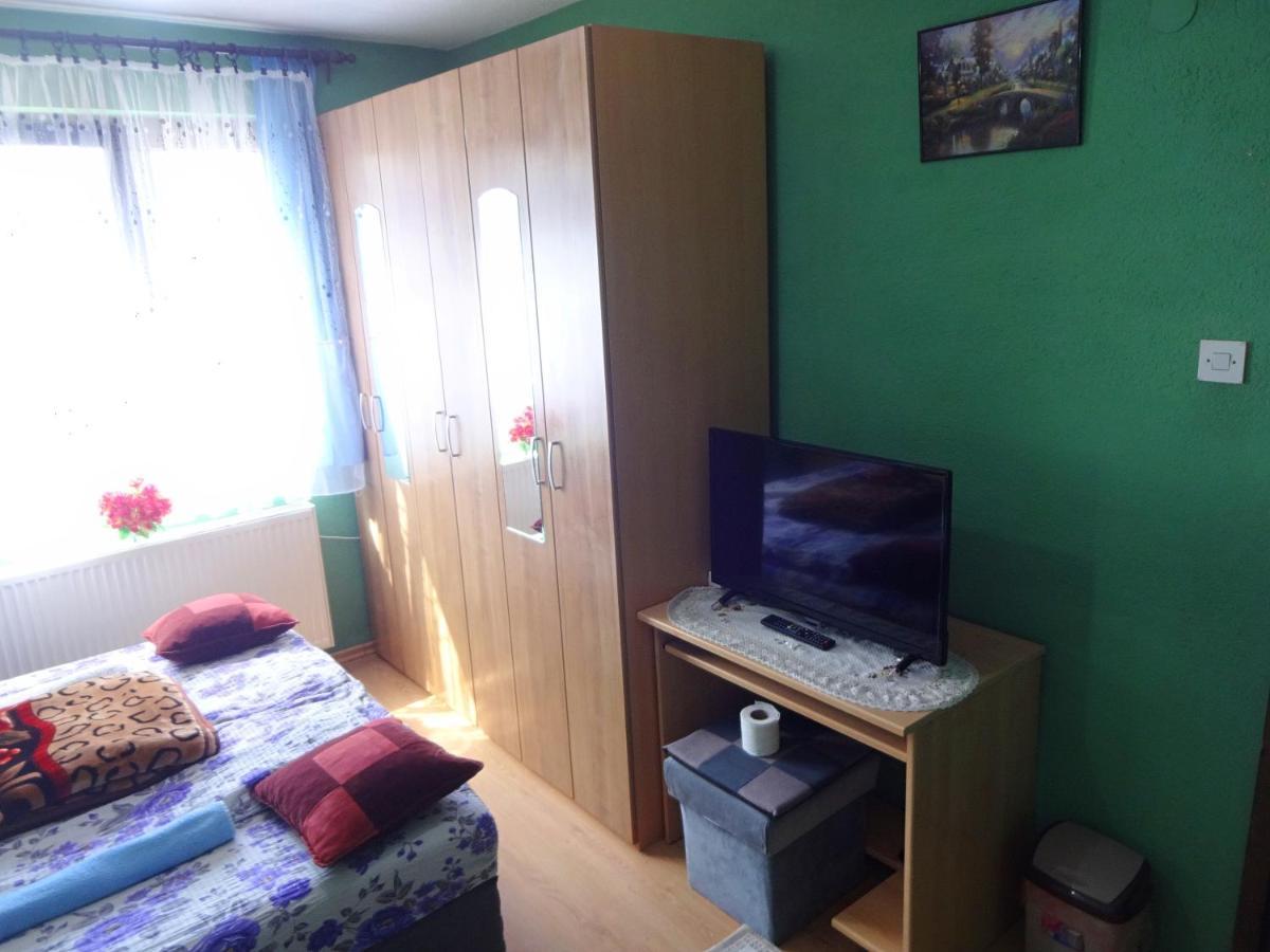 Virmal Hotel Фоча Екстериор снимка