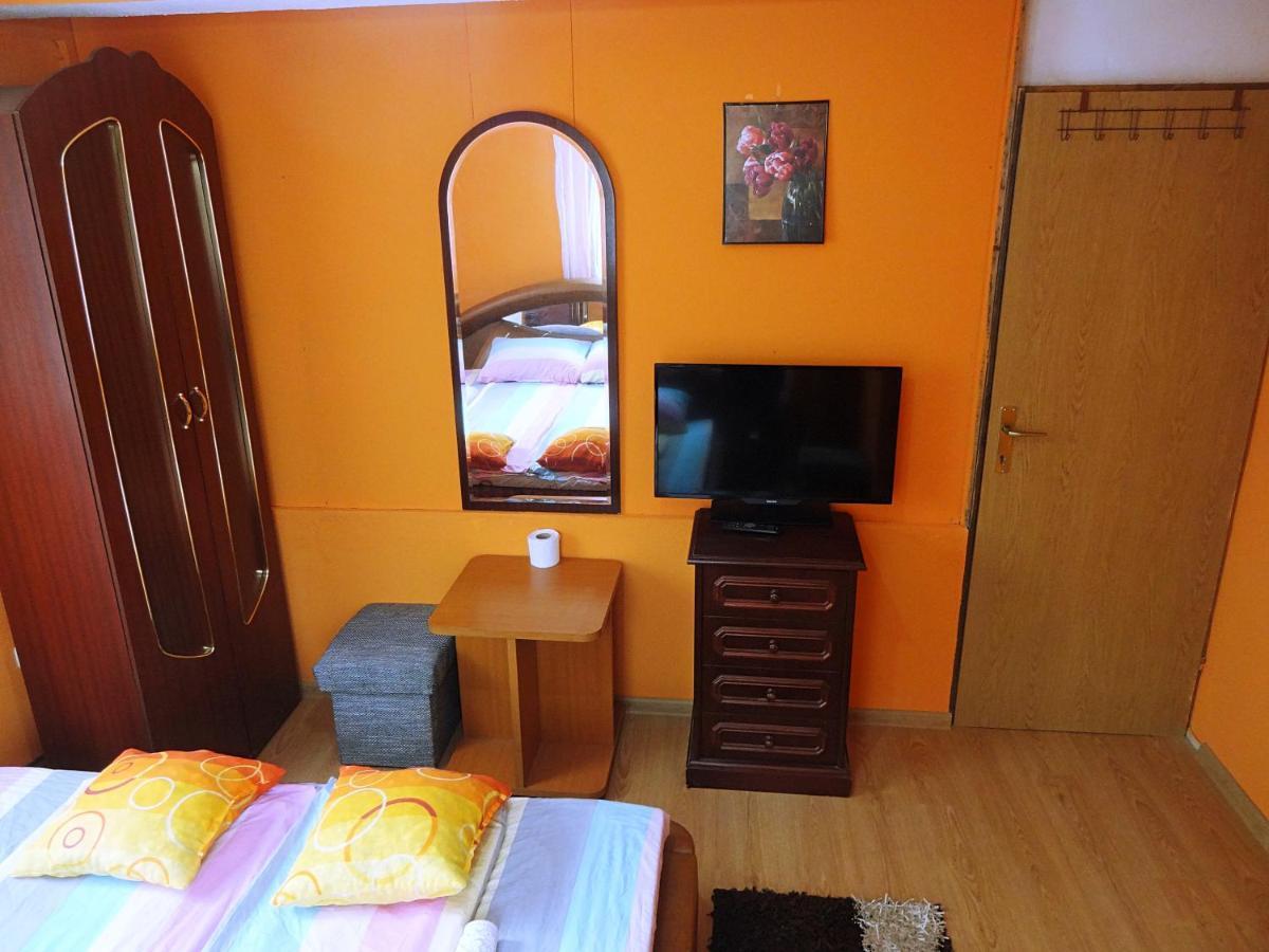 Virmal Hotel Фоча Екстериор снимка