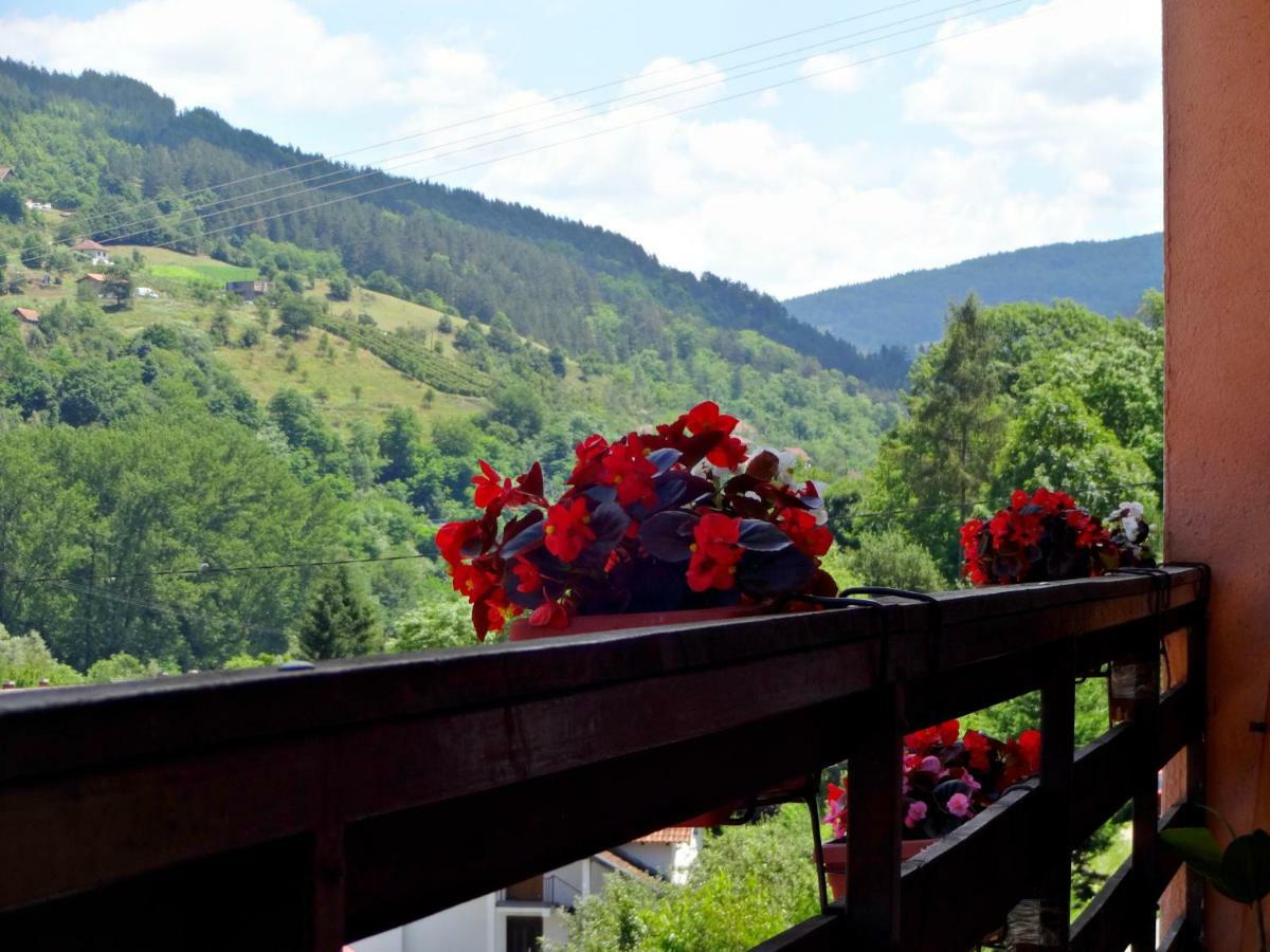 Virmal Hotel Фоча Екстериор снимка