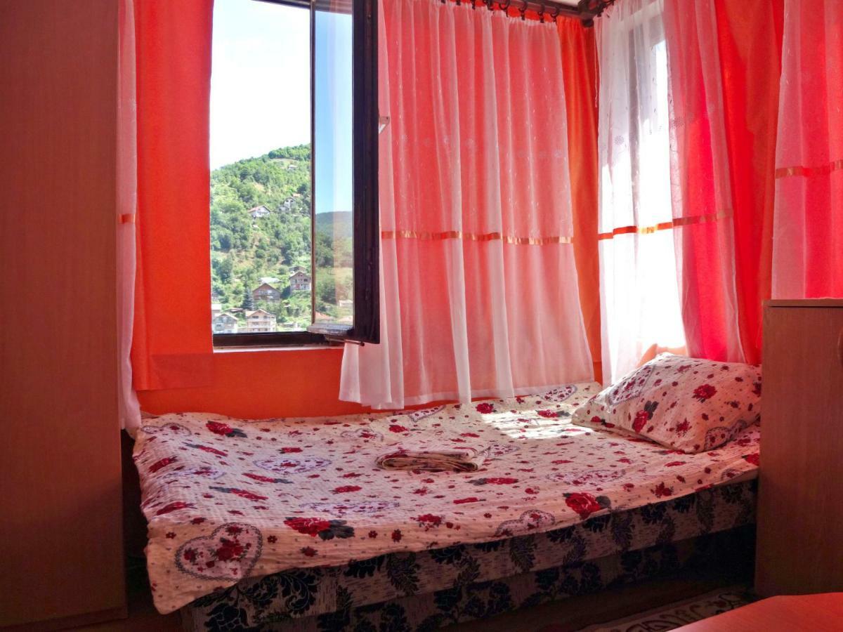 Virmal Hotel Фоча Екстериор снимка